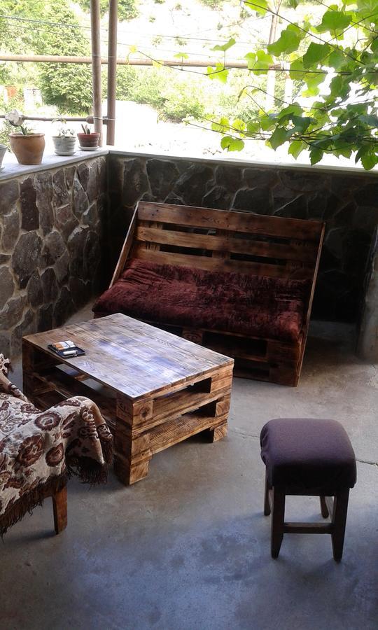 Guest House Nima Bordzjomi Buitenkant foto