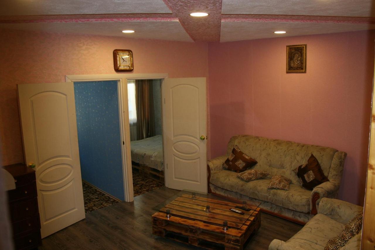 Guest House Nima Bordzjomi Buitenkant foto
