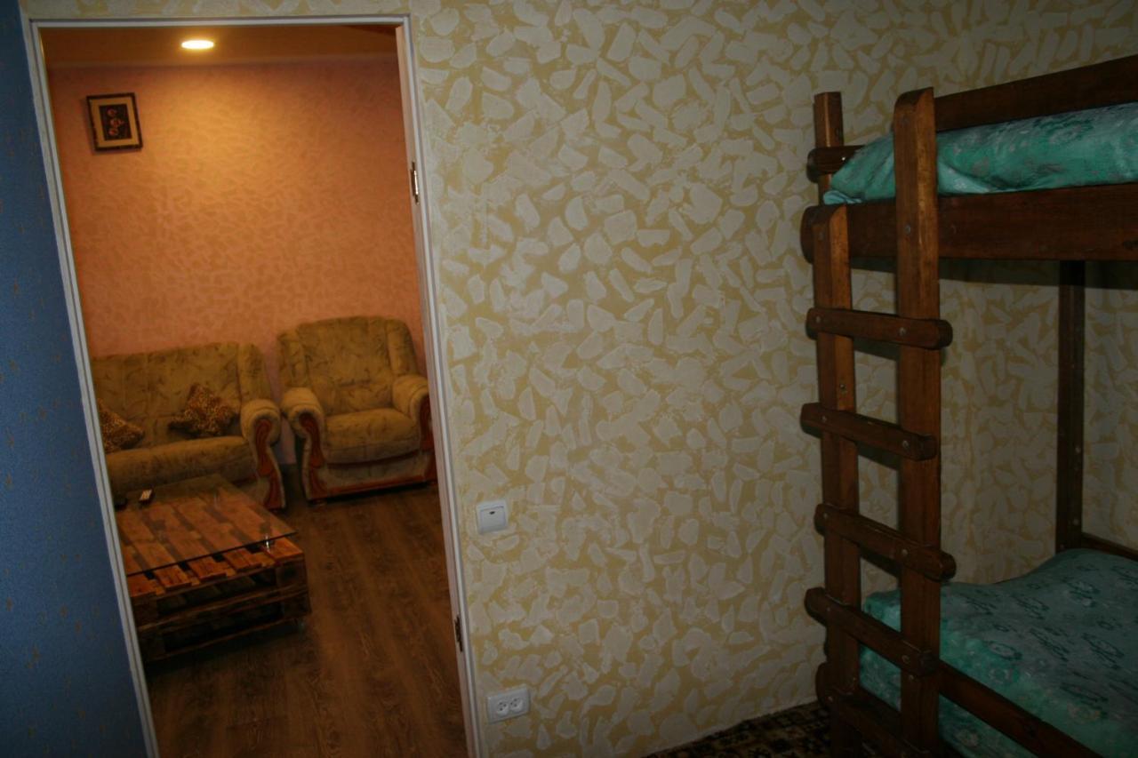 Guest House Nima Bordzjomi Buitenkant foto